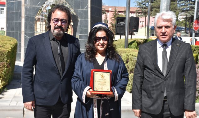 Niğde'de kadın esnaf 'Yılın Ahisi' seçildi