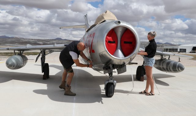 Polonyalı pilot, 70 yaşındaki uçağıyla Türkiye'de ilk kez gösteri yapacak