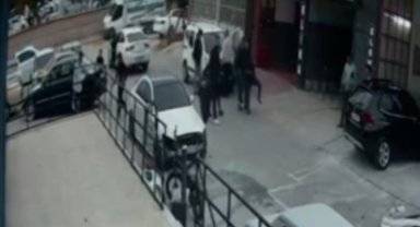 12 kişinin yaralandığı oto boyama atölyesine silahla saldırının görüntüleri ortaya çıktı; 3 gözaltı