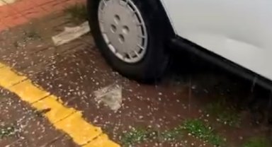 Ankara'da 2 ilçede dolu yağdı