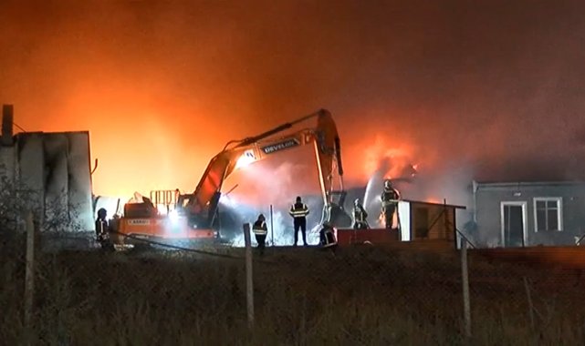 Ankara'da geri dönüşüm fabrikasında yangın