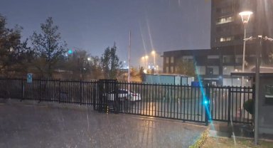 Ankara'da gök gürültülü sağanak etkili oldu