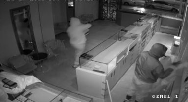 Ankara'da kuyumcudan 7 kilo altın çalındı; o anlar kamerada