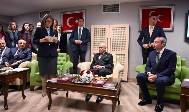 Bahçeli, partisinin Siyaset ve Liderlik Okulu'nun yeni eğitim yılı açılışına katıldı