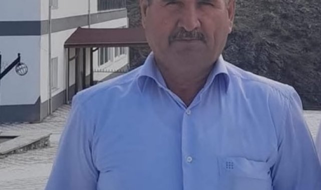 Bahçesindeki kuru otları yakarken fenalaşıp düştüğü alevlerin arasında kalıp öldü