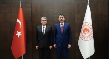 Bakan Kurum, Beşiktaş Başkanı Adalı'yı kabul etti