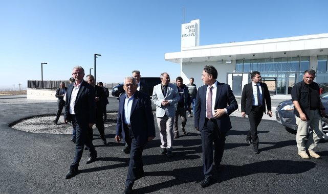 Başkan Büyükkılıç, Develi'deki terminal binasını inceledi