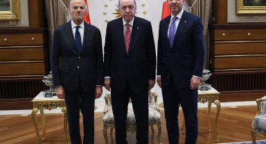 Cumhurbaşkanı Erdoğan, İtalya Milli Hidrokarbon Ajansı Başkanı Descalzi'yi kabul etti