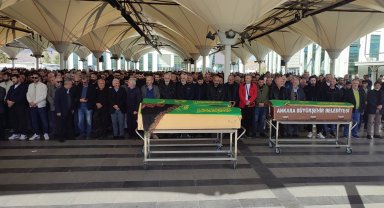 Fırtınada üzerine konteyner ev devrilmişti; toprağa verildi