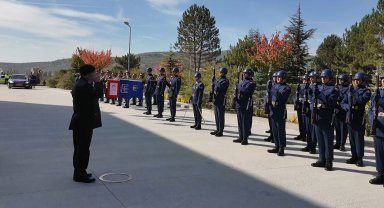 Genelkurmay Başkanı Bayraktaroğlu, Eskişehir'de birlikleri inceledi