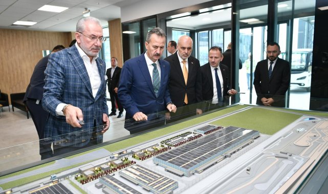 Haluk Görgün, ALTAY tankının üretim hazırlıklarını inceledi