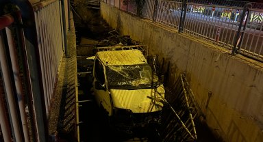 Kayseri'de kamyonet sulama kanalına düştü: 2 yaralı
