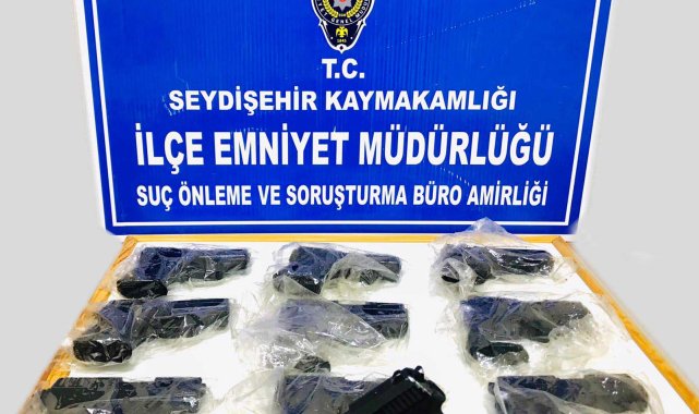 Konya'da silah kaçakçılığı operasyonu: 4 gözaltı