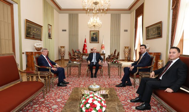 Kurtulmuş; Arıkan, Babacan ve Davutoğlu'nu kabul etti