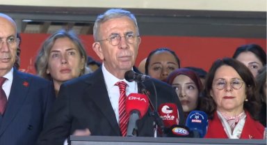 Mansur Yavaş: Karanlığa boyun eğmeden, Cumhuriyet'in ışığında yürümeye devam edeceğiz