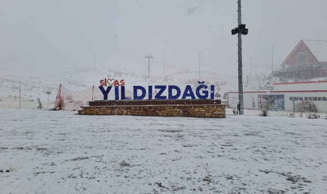 Sivas'ta yüksek kesimlere kar yağdı