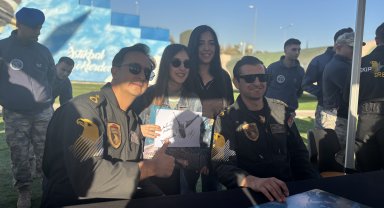 SOLOTÜRK Gösteri Ekibi, Hava Müzesi'nde imza etkinliği düzenledi