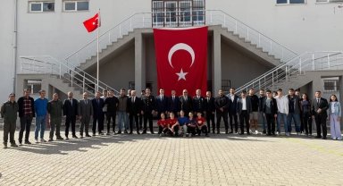 Ulukışla'da Cumhuriyet'in 102'nci yılı anısına 102 fidan dikildi