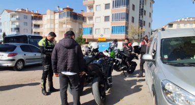 'Dur' ihtarına uymayan plakasız motosiklet sürücüsüne 49 bin 89 TL ceza