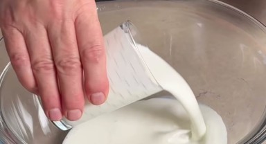 A101'den Kefirli Peynirli Anne Poğaçası Tarifi Mutfaklara Konuk Oldu