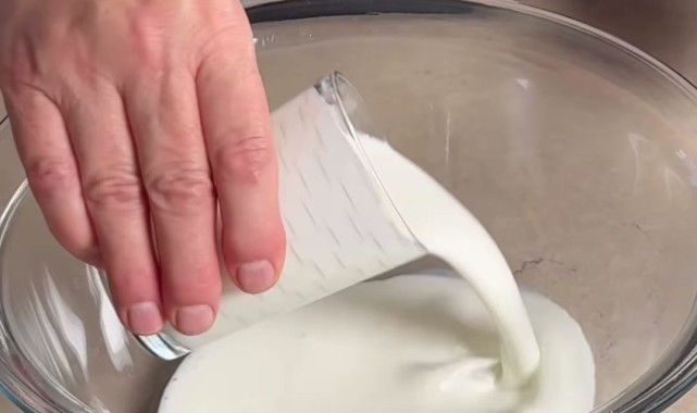 A101'den Kefirli Peynirli Anne Poğaçası Tarifi Mutfaklara Konuk Oldu