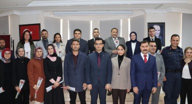 Ayrancı Kaymakamı ve Eşi, 24 Kasım Öğretmenler Günü Programına Katıldı