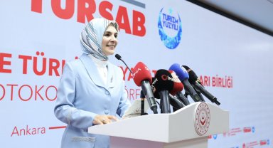 Bakan Göktaş: Kadın emeğinin turizmde daha görünür hale gelmesini istiyoruz