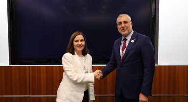 Bakan Işıkhan, Finlandiyalı mevkidaşı Laasonen ile görüştü