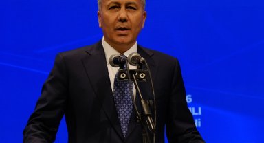 Bakan Yerlikaya: Bu kabine döneminde 89 bin 812 zehir tacirini tutukladık