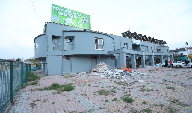 Büyükşehir Belediyesi'nden Yeşil Mahalle Sosyal Tesisleri'nde iyileştirme çalışması