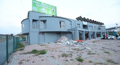 Büyükşehir Belediyesi'nden Yeşil Mahalle Sosyal Tesisleri'nde iyileştirme çalışması