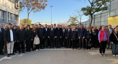 CHP'li Özçağdaş, okulda düzenlenen Atatürk'ü anma törenine katıldı