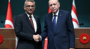Cumhurbaşkanı Erdoğan, KKTC Cumhurbaşkanı Erhürman'ı resmi törenle karşıladı