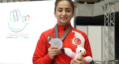 Deaflympics'te ilk madalya Buse Tıraş'tan geldi