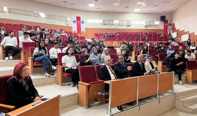 Defterdar Karpınar, KMÜ'de Bilgisayarlı Muhasebe Sertifika Törenine Katıldı