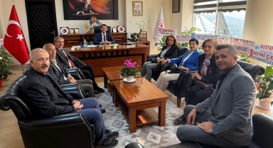 Ermenek CHP İlçe Başkanı ve Yönetimi, Kaymakam Çam'ı Ziyaret Etti