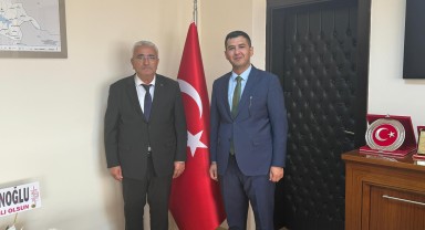 Göktepe Belediye Başkanı, Ermenek Kaymakamını Makamında Ziyaret Etti