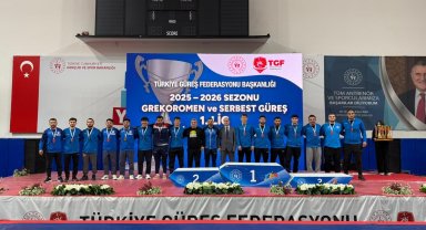 Grekoromen Güreş 1'inci Lig müsabakalarında zirve İstanbul Kasımpaşa'nın oldu