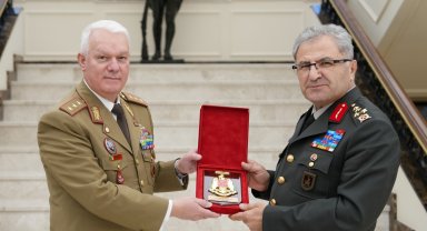 Kara Kuvvetleri Komutanı Orgeneral Tokel, Romanya'da