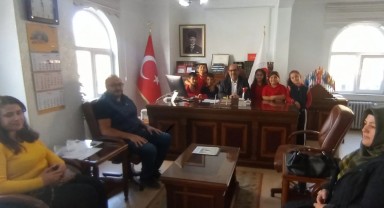 Karaman Atatürk İlkokulu Öğrencilerinden Gazze'ye Anlamlı Hayır Çarşısı Desteği