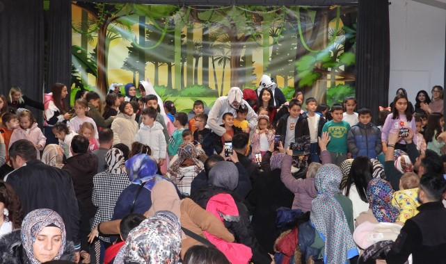 Karaman Belediyesi'nden Çocuklara Ücretsiz Tiyatro, Minikler Tam Not Aldı