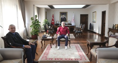 Karaman Şoförler Odası Başkanı Vali Çiçekli'yi Ziyaret Etti