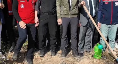 Karaman Valiliği Milli Ağaçlandırma Günü'nde Yeşil Vatan İçin Fidan Dikti