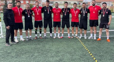 Karaman'da Düzenlenen Ayak Tenisi Finallerinde Ankara Büyükşehir Şampiyon Oldu