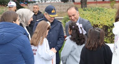 Kayseri'de koruma altındaki 23 çocuk, jandarmayı ziyaret etti