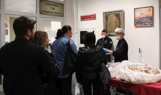 NEVÜ'lü öğrencilere sınav haftasında kütüphanede çorba ikramı