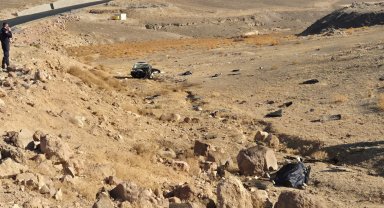 Niğde'de otomobil şarampole yuvarlandı: 2 ölü,1 yaralı
