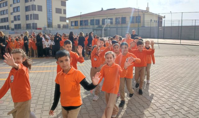 Okullarda ilk ara tatil için son ders zili çaldı