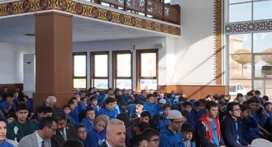 Ömer Dinçer İmam Hatip Lisesi'nde 24 Kasım Öğretmenler Günü Özel Mevlid-i Şerif Programı Düzenlendi