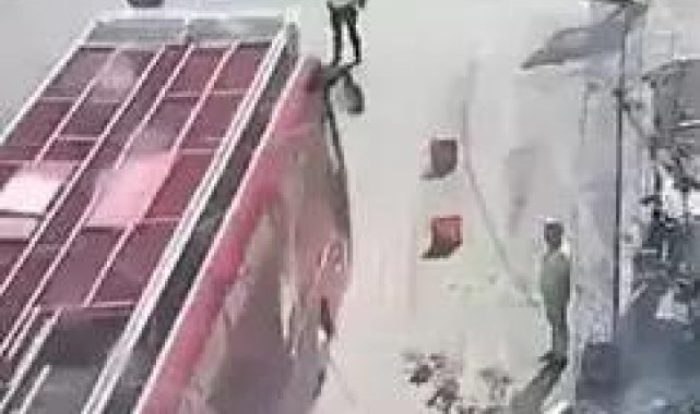 Polisin 'dur' ihtarına uymayan CHP otobüsü şoförünün yurt dışına çıkış yasağı kaldırıldı